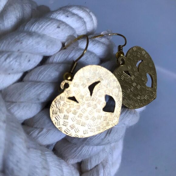 Cloisonné Tropical Flower Heart Shaped Vintage Pierced Earrings - Picture 5 of 14